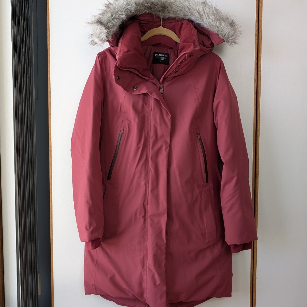 Athleta Rainout Outbound Parka M Decadent Red